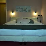 Le Relais Hotel