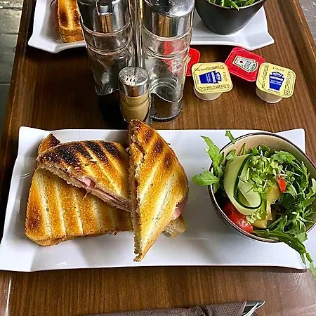 乐瑞拉斯旅馆 酒店 Corbion